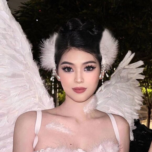 White Fluffy Plush Feather Hair Clip 2 pack main image 6